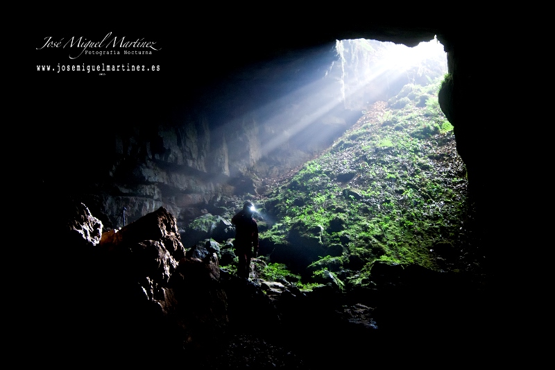 entrada_cueva_de_udias.jpg